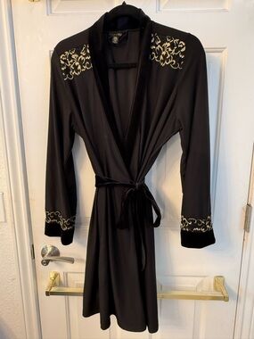 Thalia Sodi Black Robe with Gold Embroidered Accents